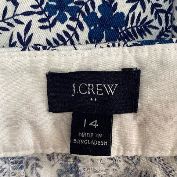 J .Crew Floral 3.5" classic chino short Size 14 Blue White - Picture 3 of 4